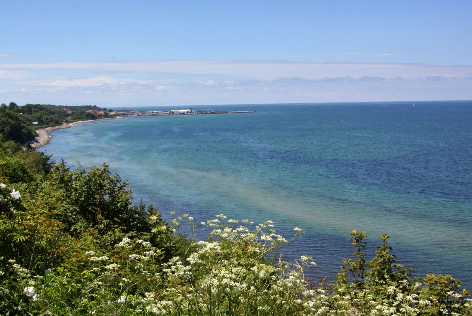 Udsigt fra Nakkehoved over Gilleleje by og havn