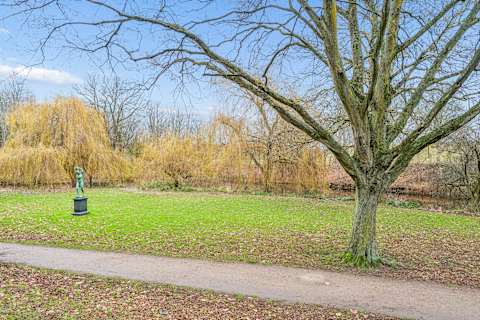 Enjoy peaceful walks in nearby green spaces — a perfect break from the vibrant city life.