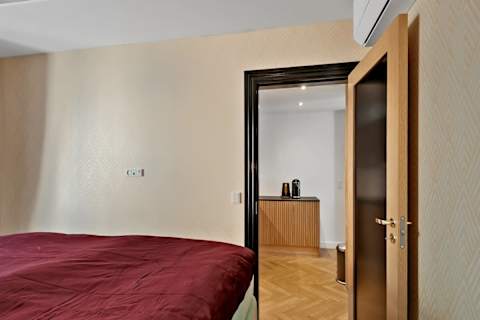 High End Queen Bed