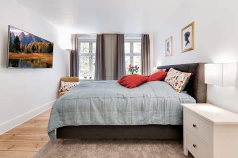 Queen Size Bed