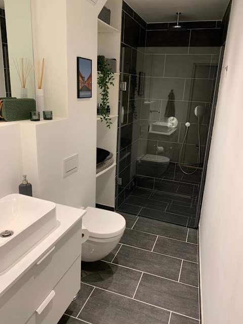 High end Bathroom with rain shower