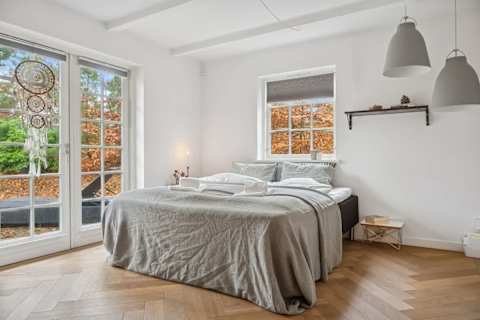 Master Bedroom With Direct Exit To Garden and private Full Bathroom