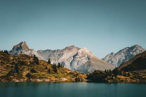 Surrounded by some of the most beautiful mountain scenery in Switzerland, Engelberg offers world-class skiing, breathtaking hiking trails, crystal-clear alpine lakes, and unforgettable experiences in every season.