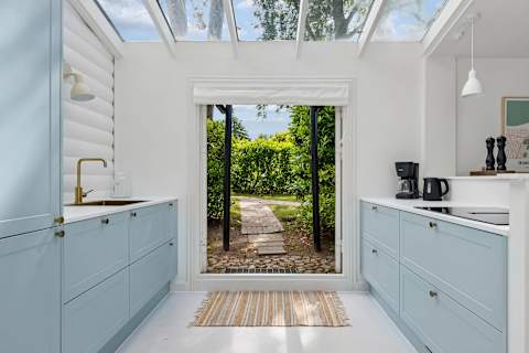 Scandinavian Kitchen with Exclusive Design
A bright, elegant kitchen with clean Nordic design, premium finishes, and everything you need to cook and gather with family and friends.