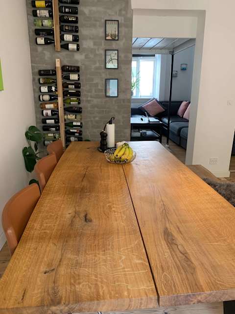 Exclusive wooden table