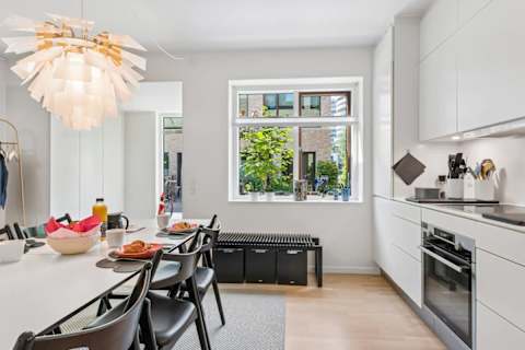 Open-Plan Kitchen & Dining Area