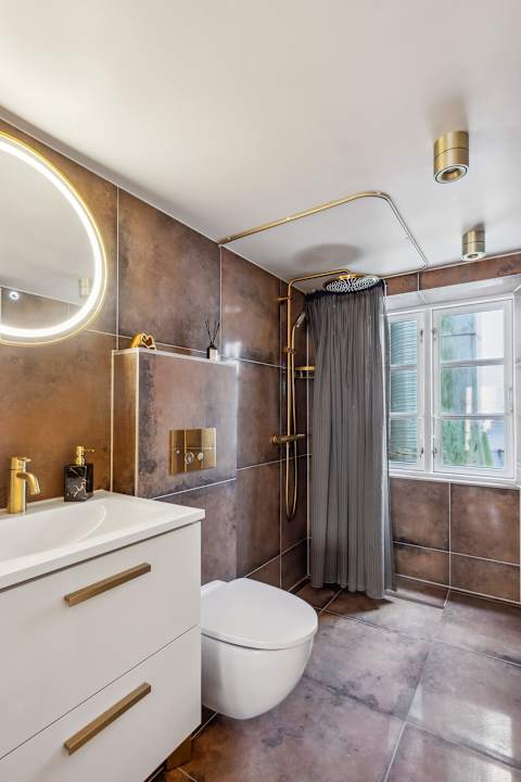 High End Bathroom with RainFall Showerhead Danish Design
