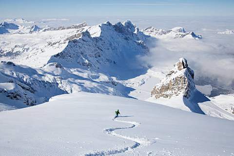 Surrounded by some of the most beautiful mountain scenery in Switzerland, Engelberg offers world-class skiing, breathtaking hiking trails, crystal-clear alpine lakes, and unforgettable experiences in every season.