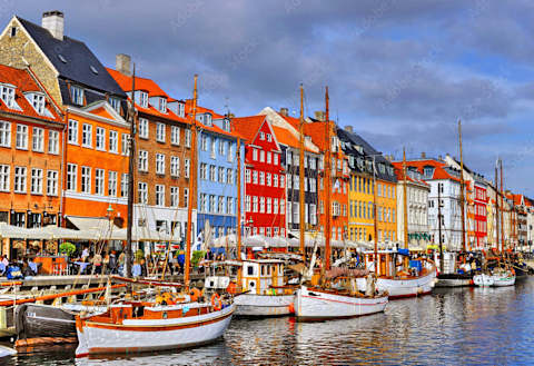 Cozy Nyhavn just 10 min walk from the apartment