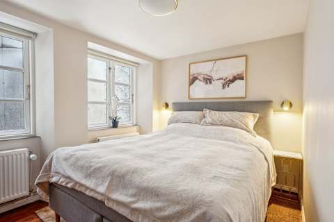 Luxury Queen Size Bed